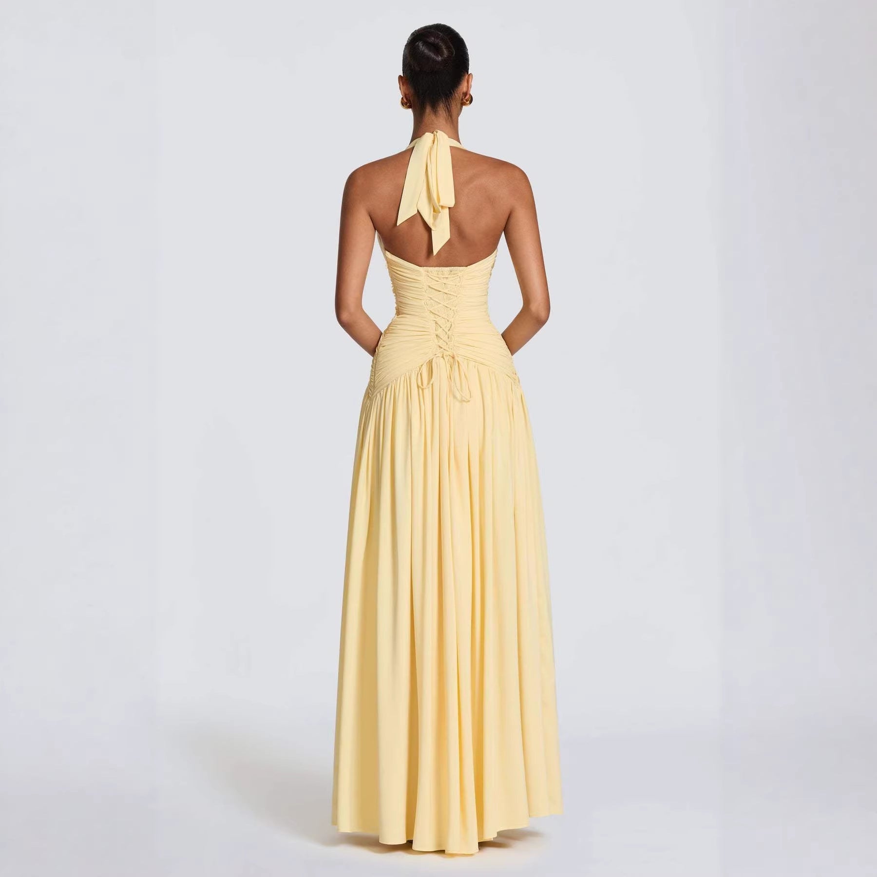 Damen Elegantes Maxikleid mit halterlosem Ausschnitt und raffiniertem Faltenwurf EB