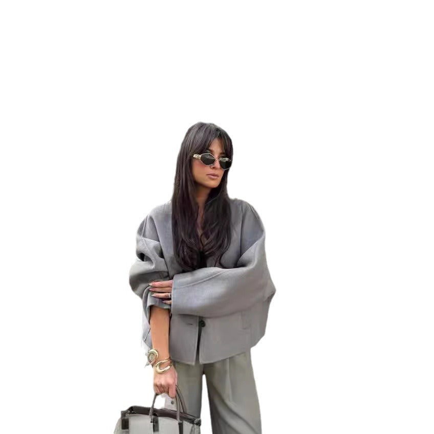 Damen kurze Strickjacke mit eleganten Knöpfen und weitem Schnitt R&B