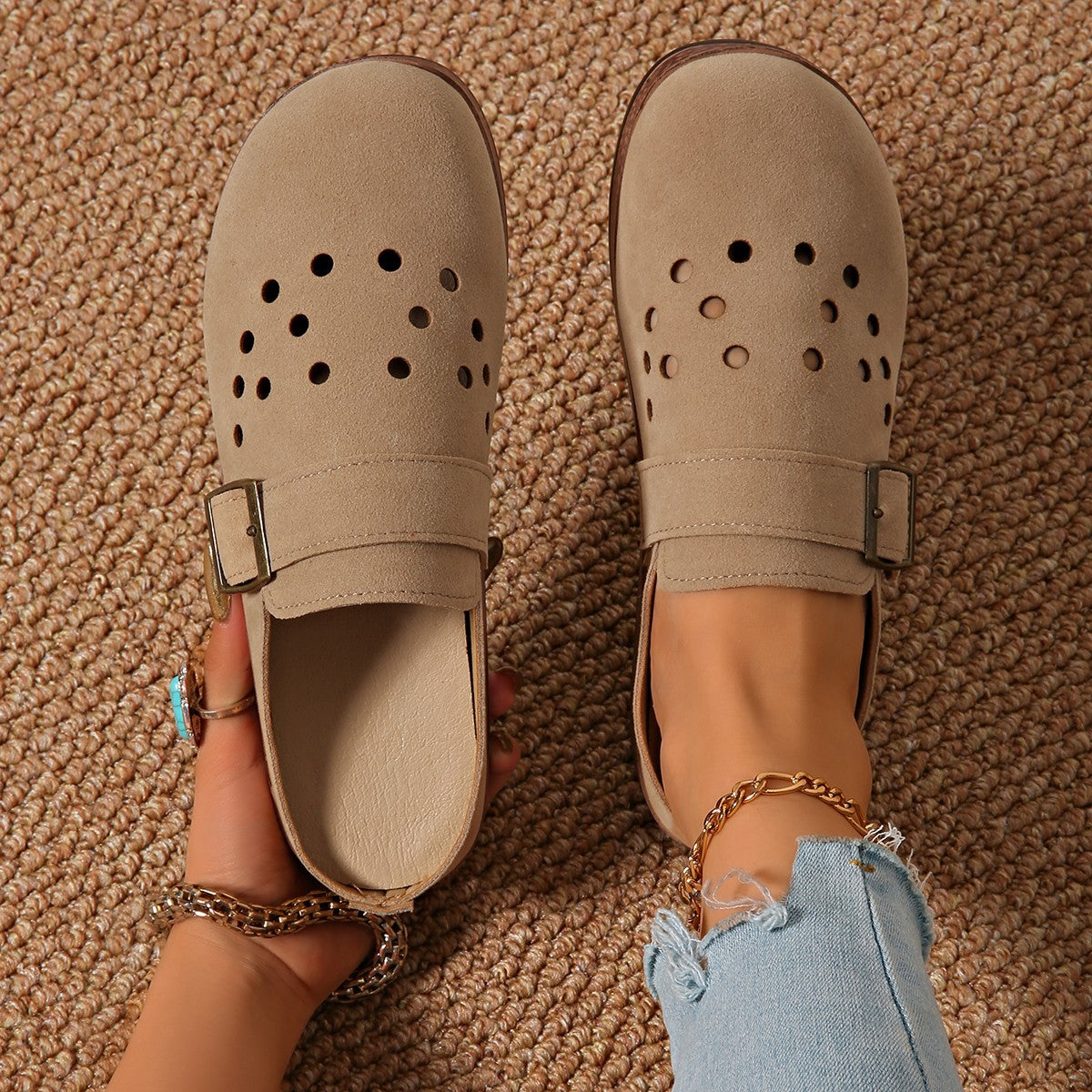 Damen Bequeme Clogs mit modischem Lochmuster und verstellbarem Riemen