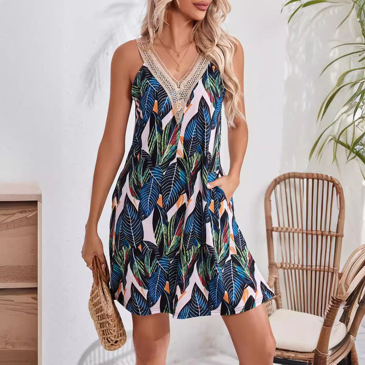 Damen Sommerliches Freizeitkleid mit Brautspitzen-Ausschnitt