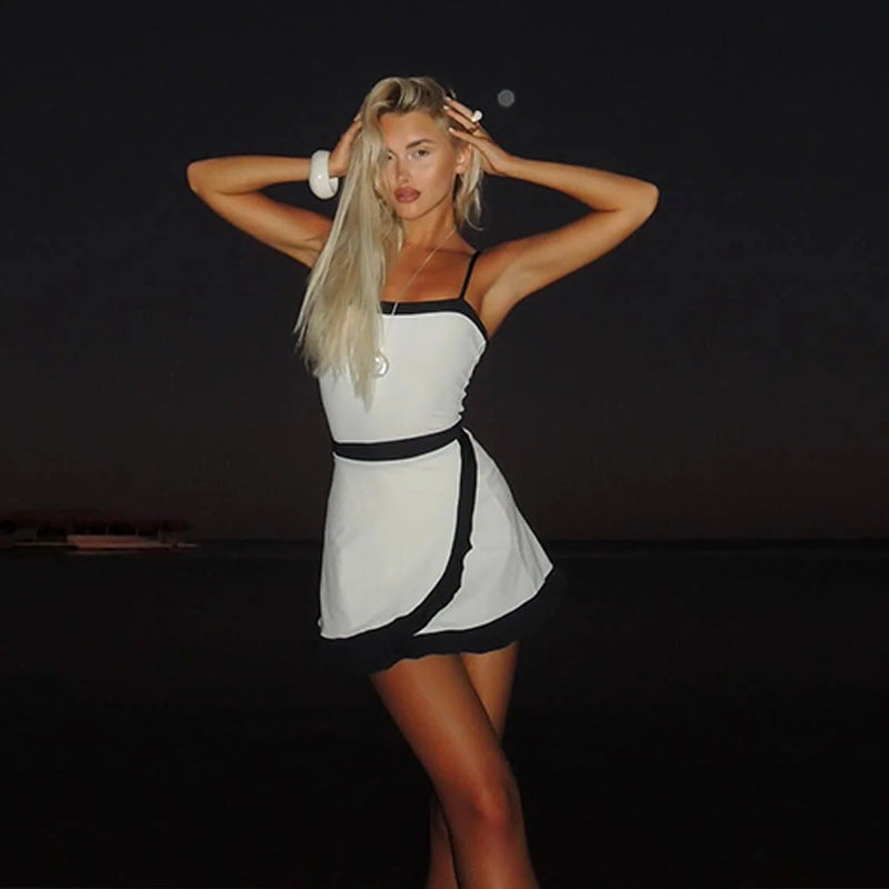 Damen ärmelloses Minikleid mit kontrastierenden Details und schwingendem Rock R&B