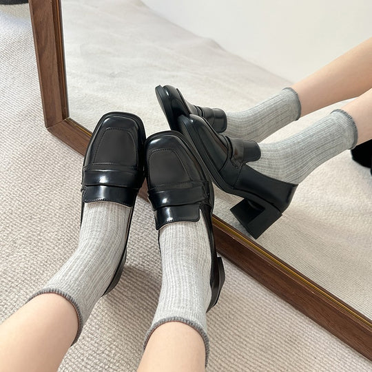 Damen elegante Blockabsatz-Mokassins mit glänzendem Obermaterial und komfortabler Innensohle R&B