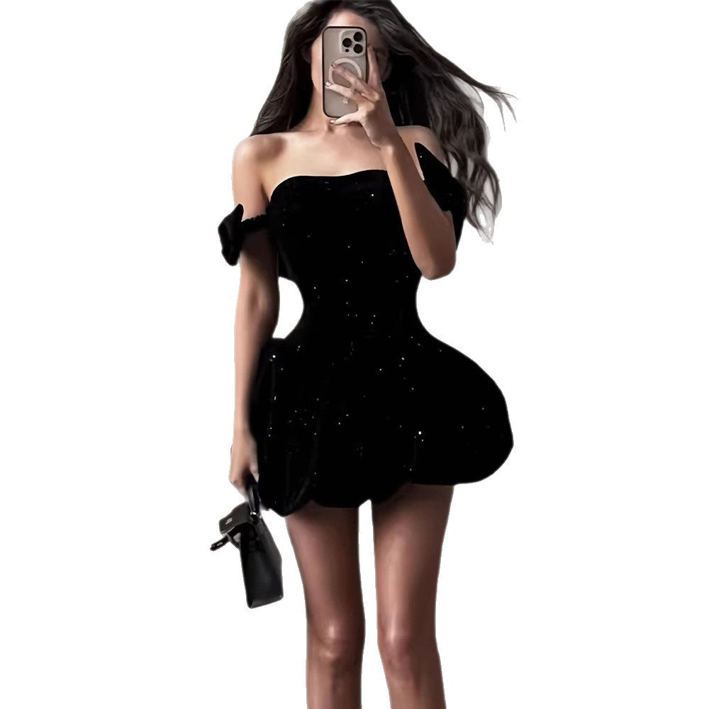 Damen Glitzerndes Cocktailkleid mit schulterfreiem Design und voluminösem Rock EB