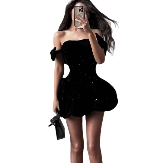 Damen Glitzerndes Cocktailkleid mit schulterfreiem Design und voluminösem Rock R&B
