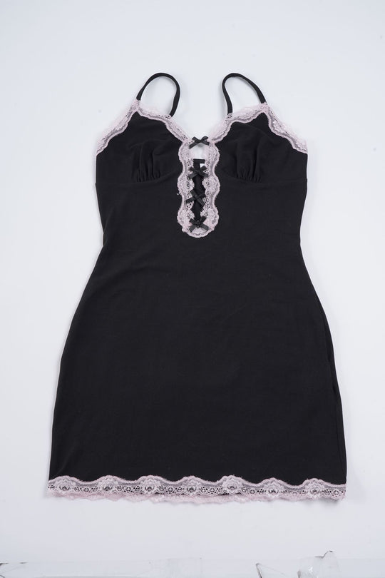 Damen Schlafkleid mit Spitzenverzierungen und dekorativem Kordeldetail R&B