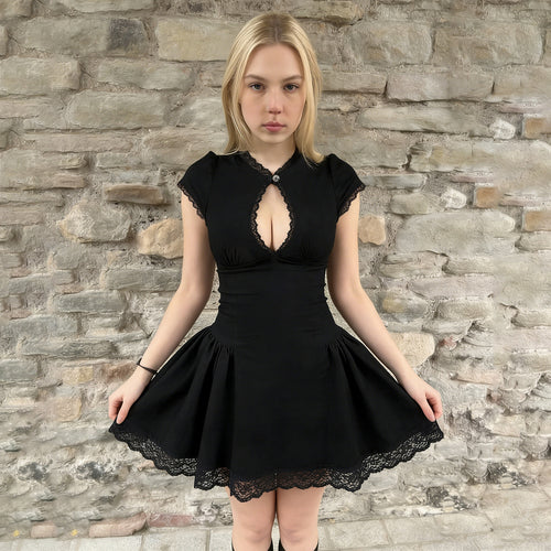 Damen Kleid mit romantischem Rüschensaum und zarten Spitzenakzenten R&B