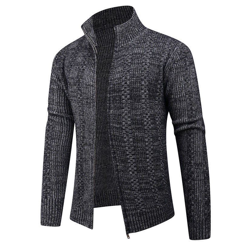 Herren Freizeit Strickjacke mit hohem Kragen und modernem Zipper