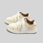 Damen Sportliche Sneakers mit verspieltem Tiermotiv und samtigen Akzenten
