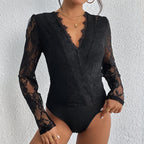 Damen Body mit romantischer Spitze und tiefem V-Ausschnitt R&B