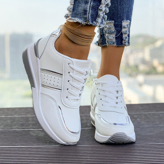 Damen nan City-Sneaker mit gedämpfter Keilsohle, gepolstertem Komfortfußbett und eleganten Metallic-Details R&B