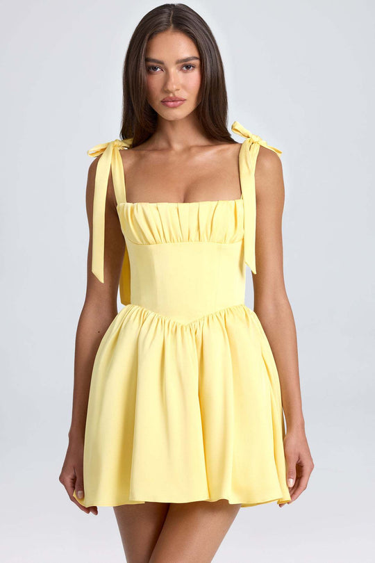 Damen Verspieltes Minikleid mit eleganten Rüschendetails und Schleifen R&B