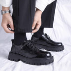 Herren modische Schnürschuhe mit robustem Profil und rutschfester Sohle