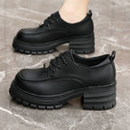 Damen Chunky Schuhe mit dämpfendem Absatz und modischen Akzenten R&B