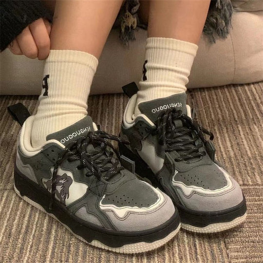 Damen Sportliche Sneakers mit zugeschnittenem Obermaterial und dämpfender Sohle R&B