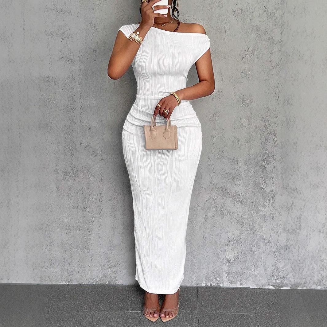 Damen Maxikleid mit einzigartiger Rippstruktur und asymmetrischem Ausschnitt