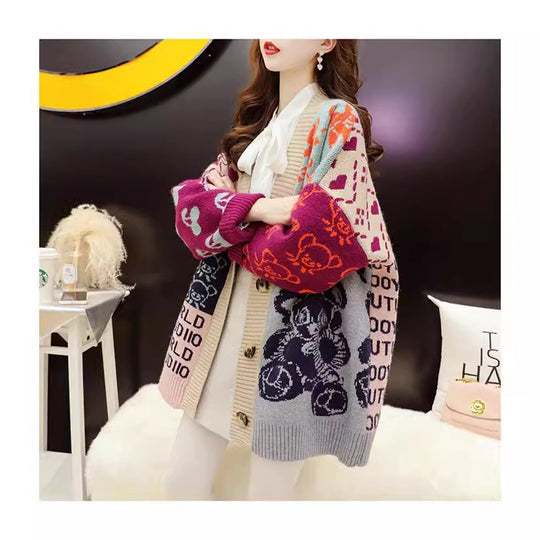 Damen Strickjacke mit lebhaftem Motiv und praktischen Knopfdetails R&B