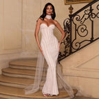 Damen Hochzeitskleid mit elegantem trägerlosen Design und luxuriösem Tüllabschluss R&B