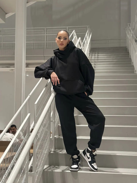 Damen gemütlicher Oversized Hoodie mit intuitivem Kordelzug und passender Jogginghose R&B