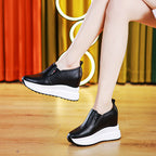 Damen Komfortable Slip-On Sneakers mit luftiger Oberflächenstruktur und rutschfester Sohle R&B