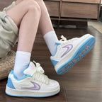 Damen Sportliche Sneakers mit buntem Schnürdesign R&B