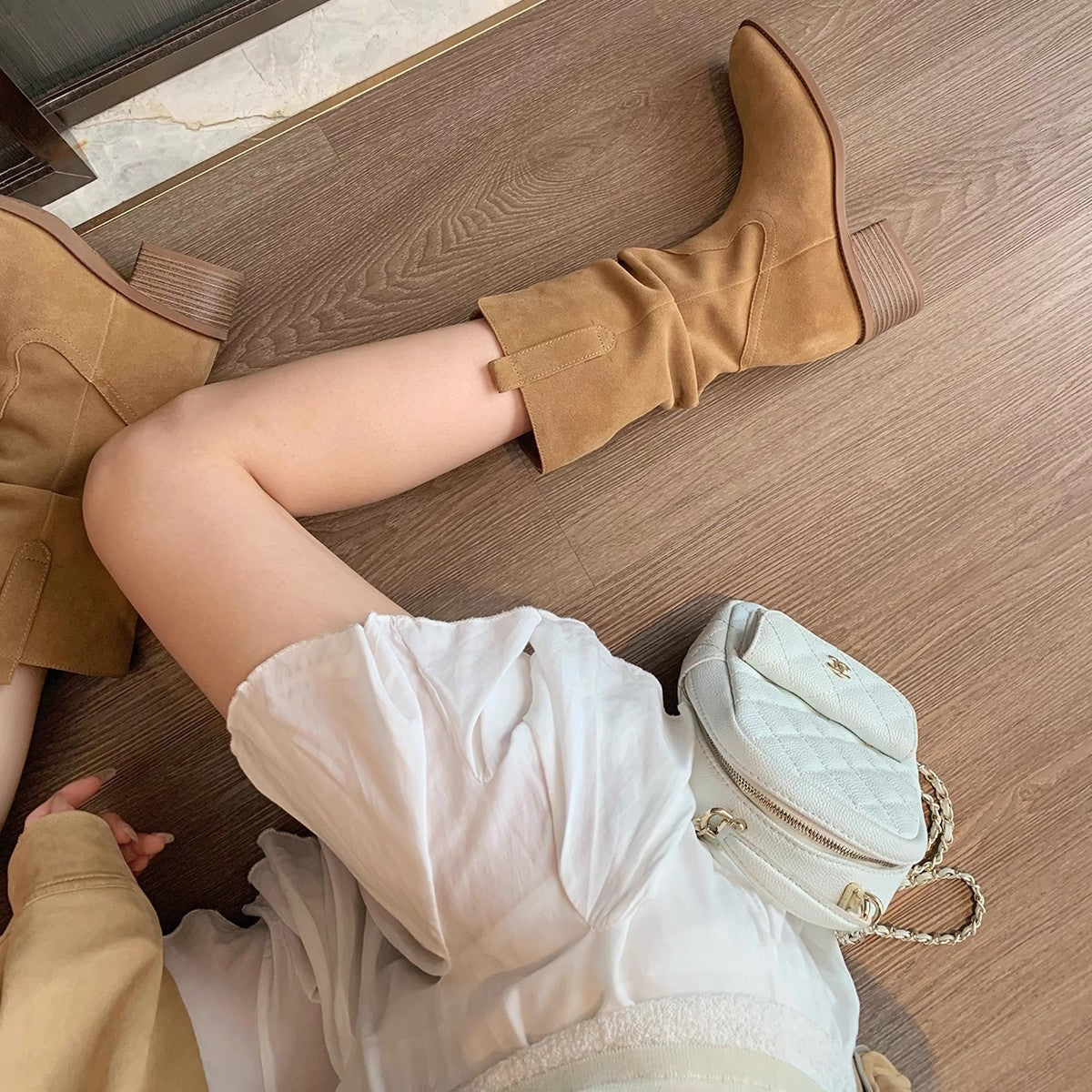 Damen Stiefeletten im modischen Western-Stil mit elegantem Falten-Design