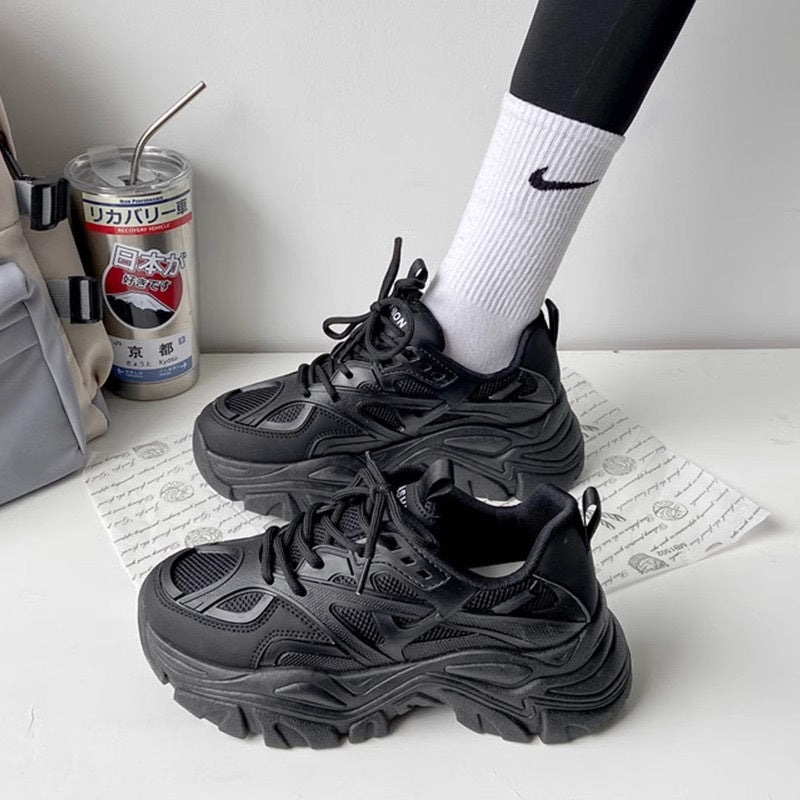 Damen Sportliche und trendige Sneakers R&B