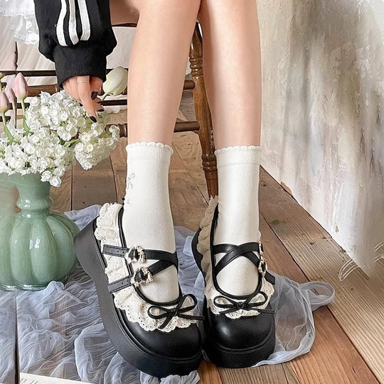 Damen Komfortable Plateau-Sandalen mit zarter Rüschendekoration und goldenen Schnallen R&B