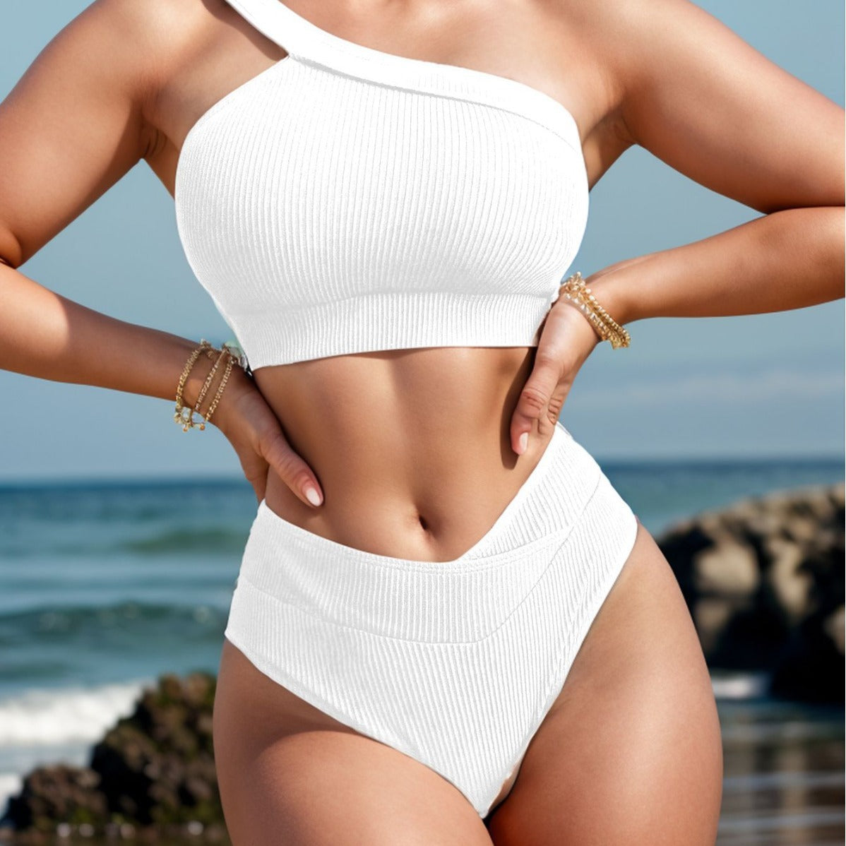 Damen Sport-Bikini mit asymmetrischem Oberteil und hohem Bund R&B