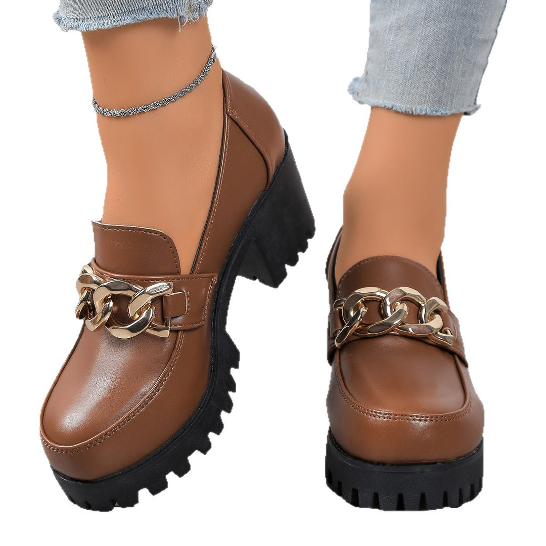 Damen modische Mokassins mit trendigem Absatz und Kettendetail R&B