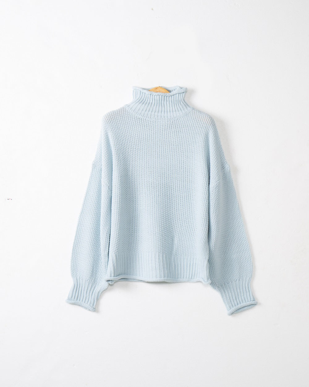 Damen modischer Pullover mit hohem Kragen und strukturierter Textur R&B