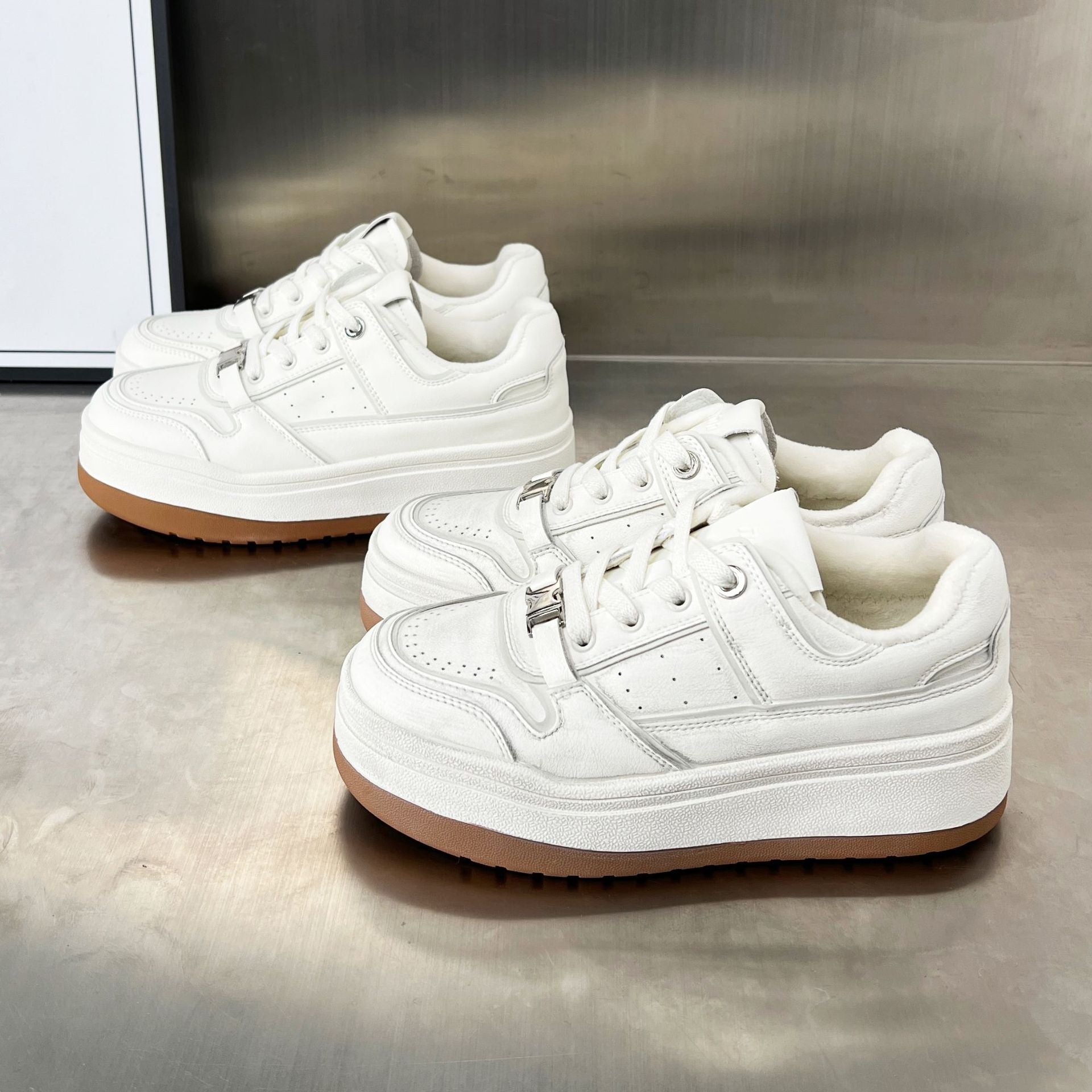 Damen Chunky Sneakers mit komfortablem Ansatz und trendiger Plateausohle R&B