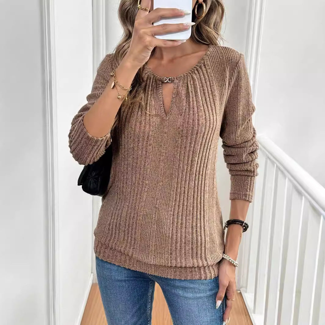 Damen Strickpullover mit dekorativem Ausschnitt R&B