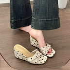 Damen Komfortable Wedge-Pantoletten mit geflochtenem Design R&B