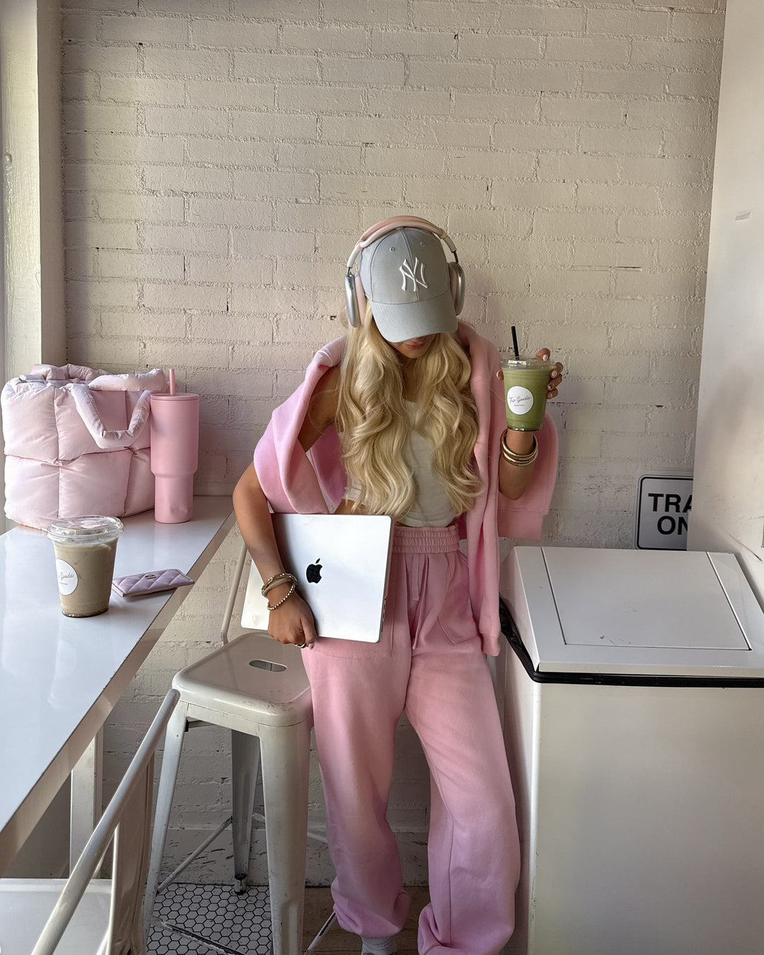 Damen Hoodie und Jogginghosen Set mit Kängurutasche R&B