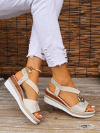 Damen Komfortable Plateausandalen mit modischem Schnallenakzent R&B
