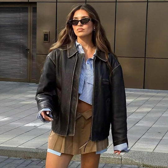Damen cropped Hemdjacke mit strukturierten Taschen und trendigem Schnitt R&B