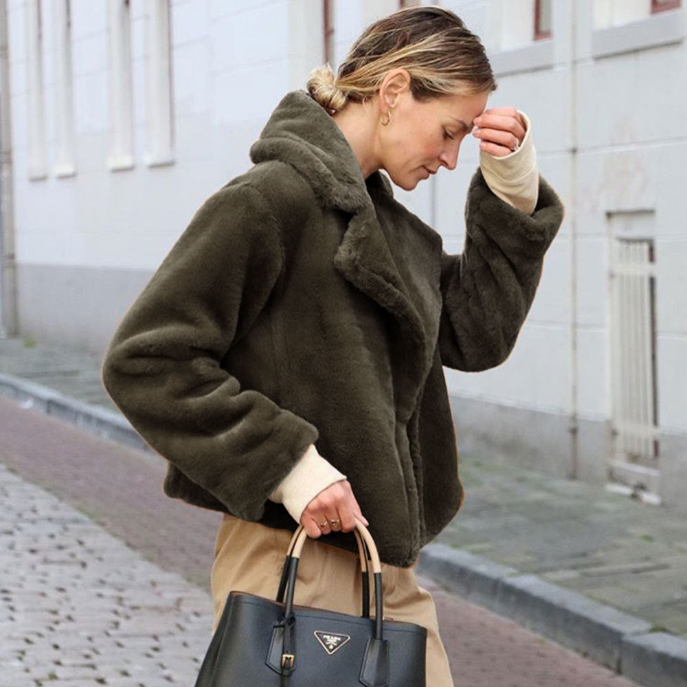 Damen Kuschelige Fleecejacke mit Reverskragen und Seitennaht R&B