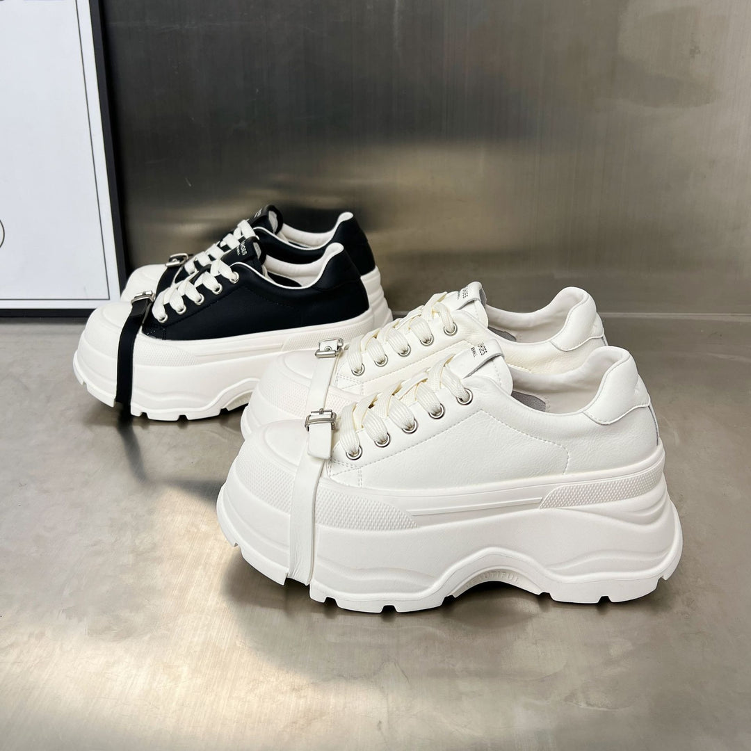 Damen Plateau-Sneaker im sportlichen Design mit verstellbarem Riemen R&B