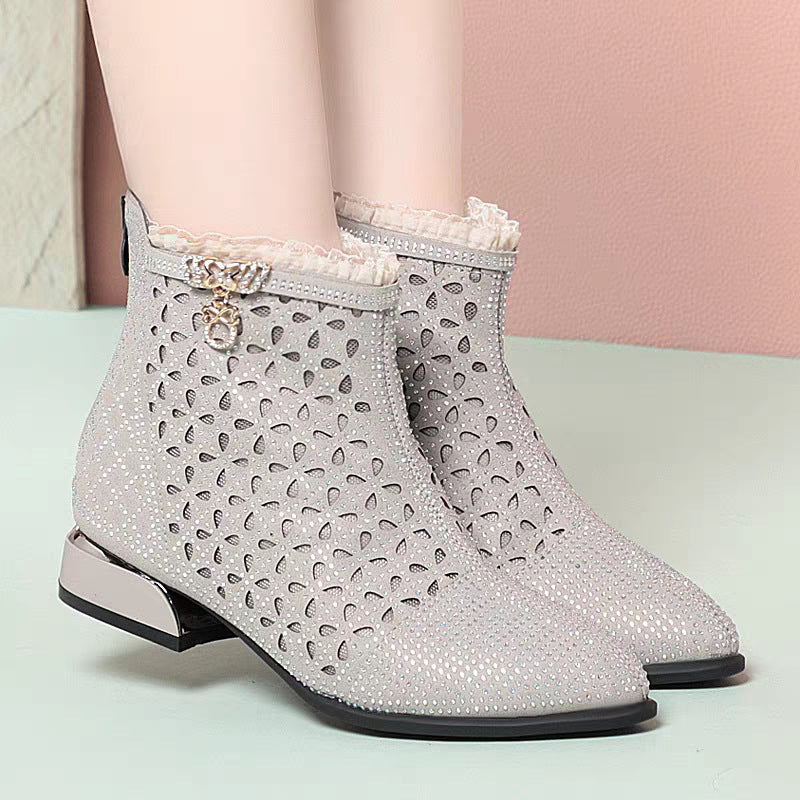Damen elegante Stiefeletten mit funkelnden Strassdetails und modischem Lochmuster R&B