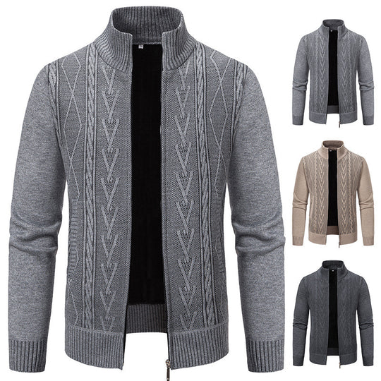 Herren Strickjacke mit modernem Zopfmuster und hohem Stehkragen R&B