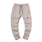 Herren Cargo-Hose im modernen Design mit mehreren Taschen und elastischem Bund