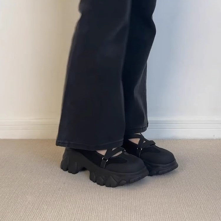 Damen Bequeme Slipper mit stylischem Kreuzband und dicker Profilsohle R&B