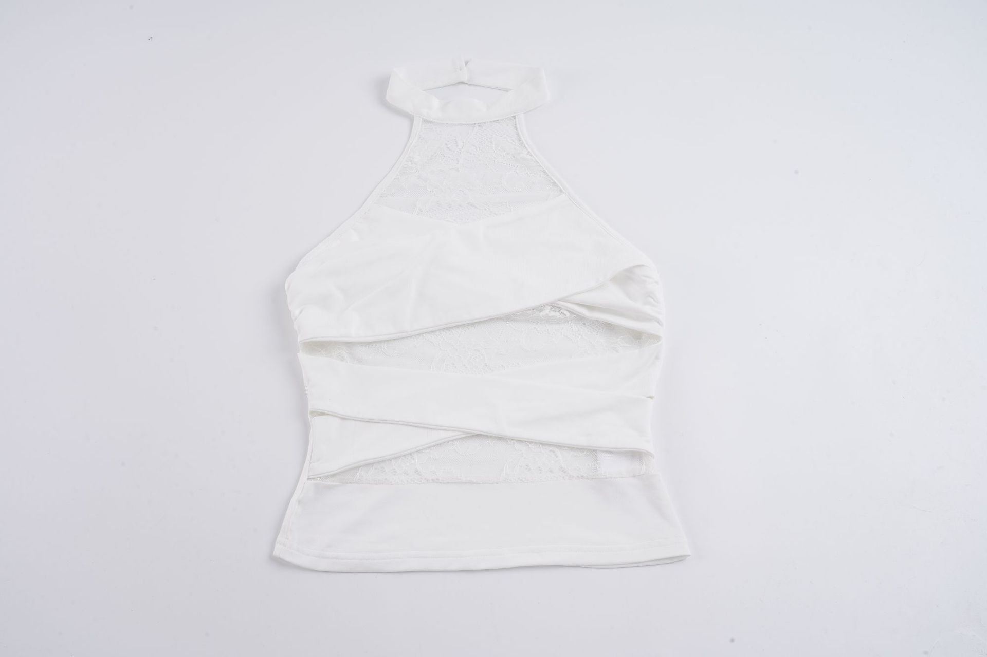 Damen Halter-Top mit elegantem Spitzenbesatz und raffinierten Rüschendetails R&B