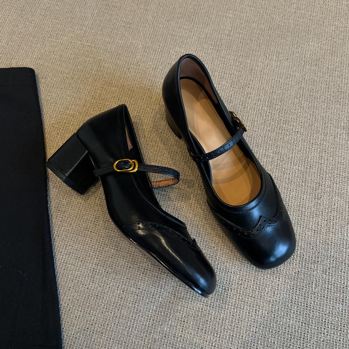 Damen elegante Mary Janes mit modischem Riemen und hochwertiger Ledersohle R&B