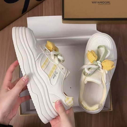 Damen Sneakers mit verspieltem Design und dekorativen Schleifen von R&B