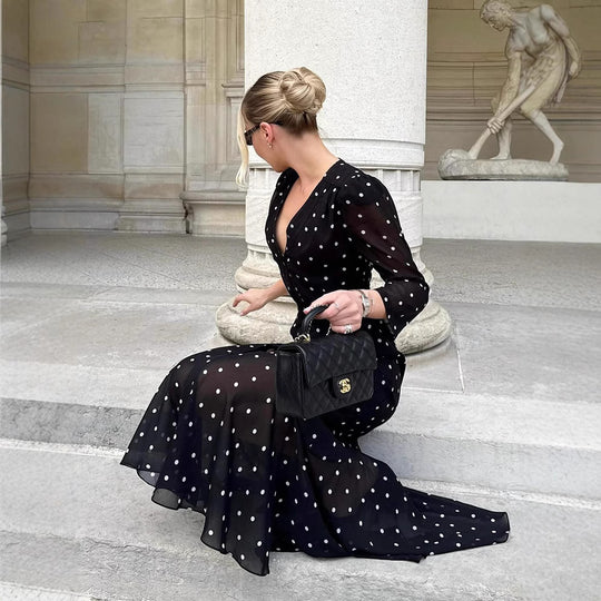 Damen Elegantes Maxikleid mit transparenten Punkten und Rüschensaum R&B