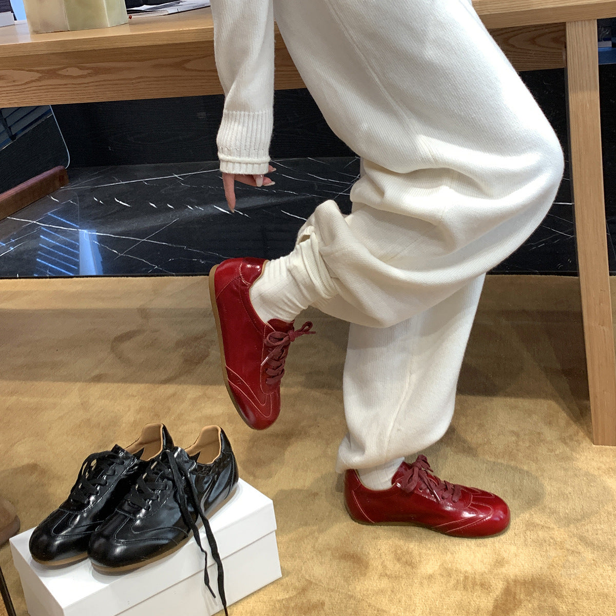 Damen Komfortable Design-Sneaker aus hochwertigem Leder
