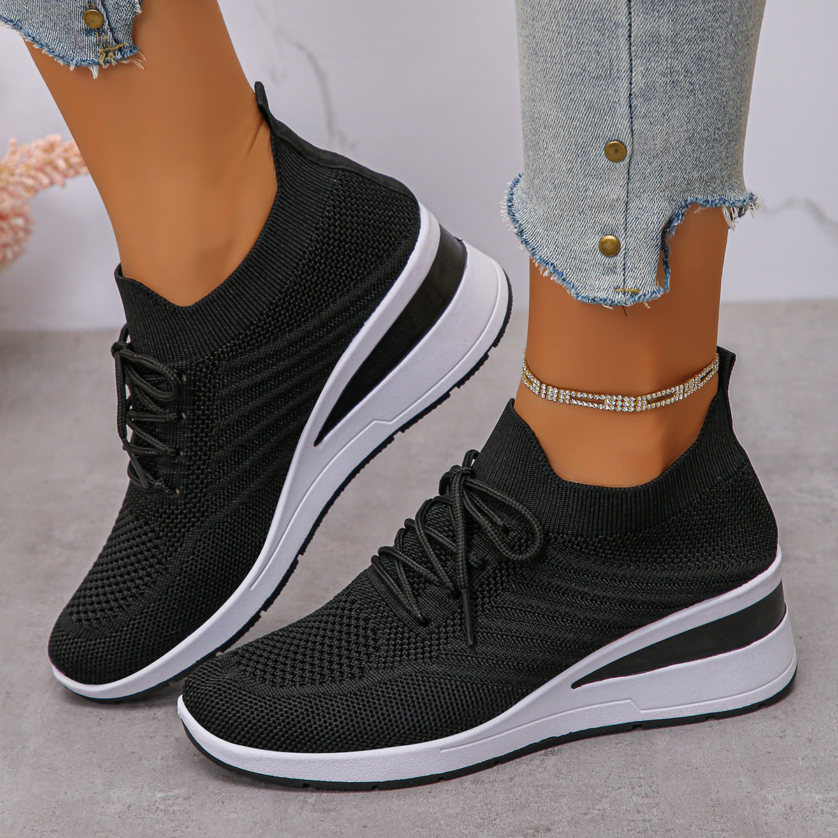 Damen Sportliche Wedge-Sneaker mit atmungsaktivem Mesh-Obermaterial und rutschfester Sohle R&B