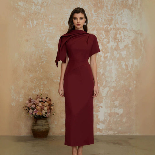 Damen Elegantes Abendkleid mit schulterfreiem Design und raffinierten Drapierungen R&B
