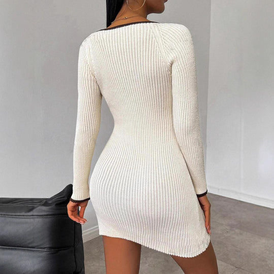 Damen Strickkleid mit schmalem Schnitt und raffiniertem Ausschnitt R&B